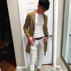 Meet your Posher, Nicholas